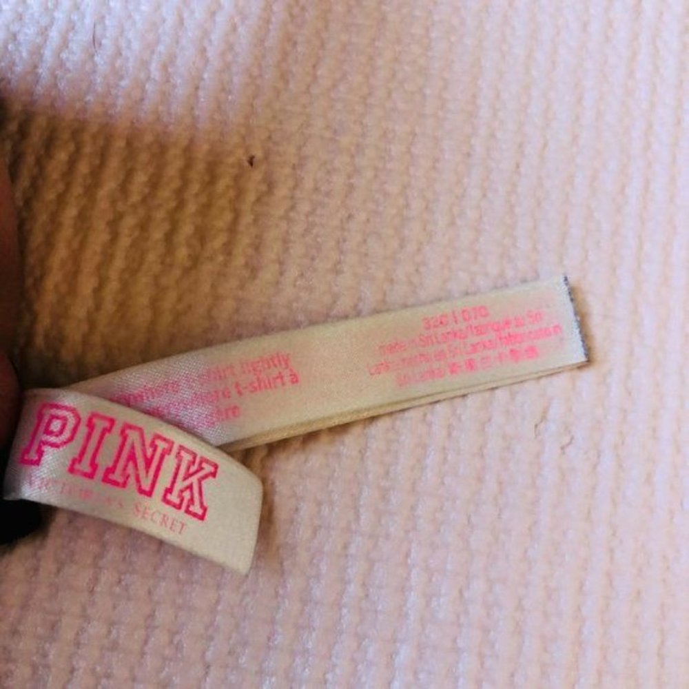 SOLD.  NWOT VS Victoria Secret Pink Logo Bra- Size 32C - Picture 5 of 7